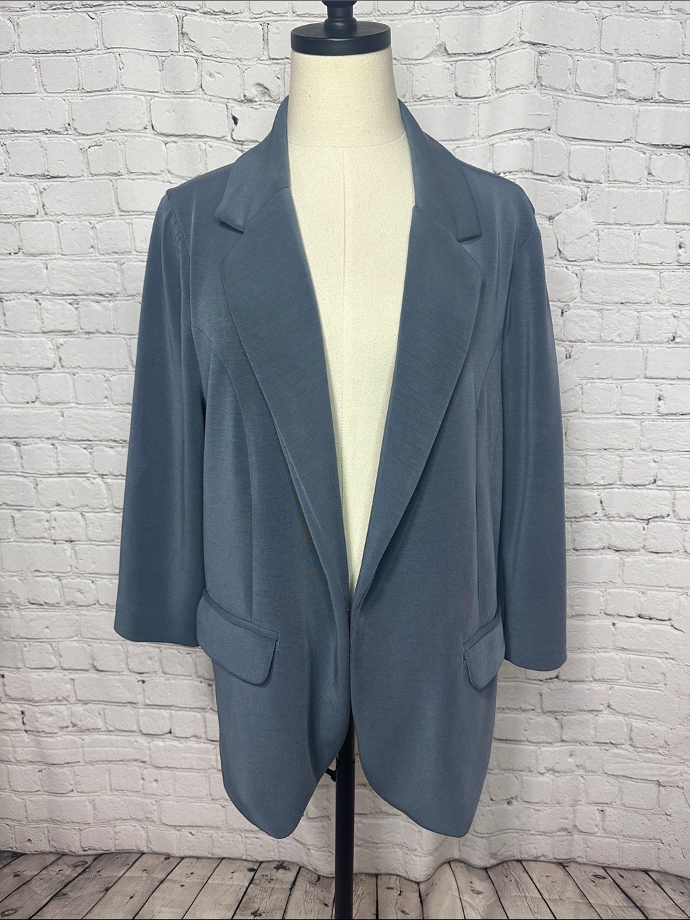 Skies Are Blue Notch Lapel 3/4 Sleeve Open Front Statement Blazer XL - 1X Modal - Picture 1 of 9